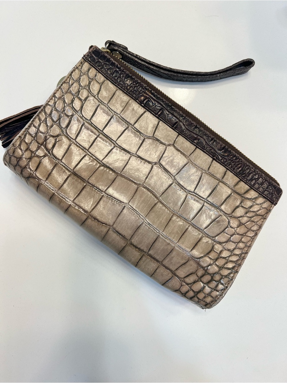 Brahmin Croc-Embossed Leather Wristlet / Wallet Clutch with Tassel - Picture 8 of 8